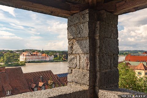 Gemeinde Schärding Bezirk Ried Schlosspark Aussicht Kloster Vornbach (Dirschl Johann) Österreich RI